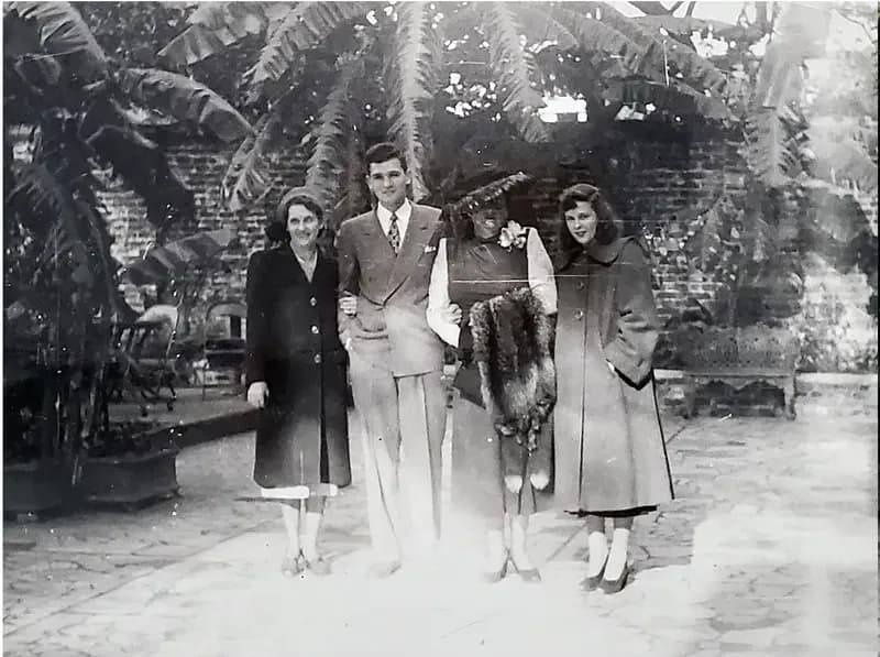 Black-and-white 1950s-1970s photograph before hand colorization by MemoryCherish artists