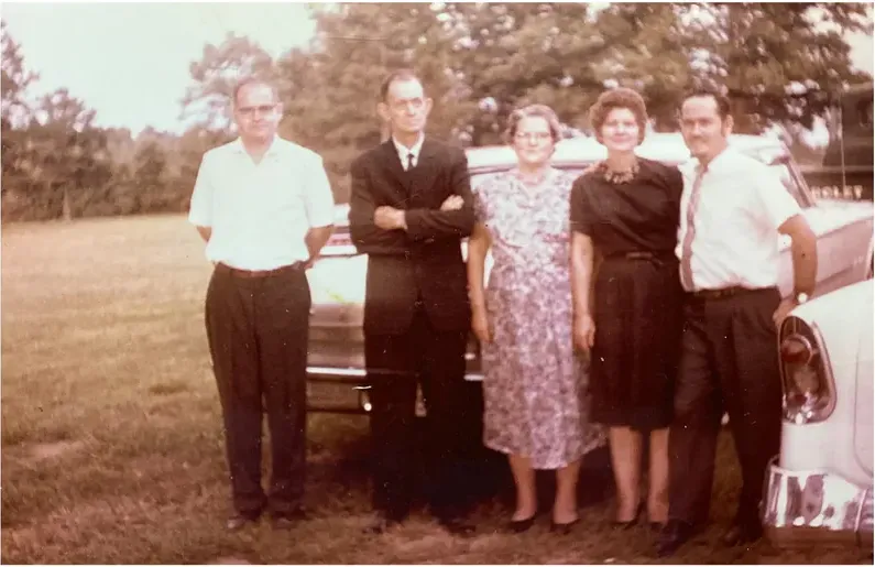 Discoloured photograph sent to MemoryCherish for expert photo restoration