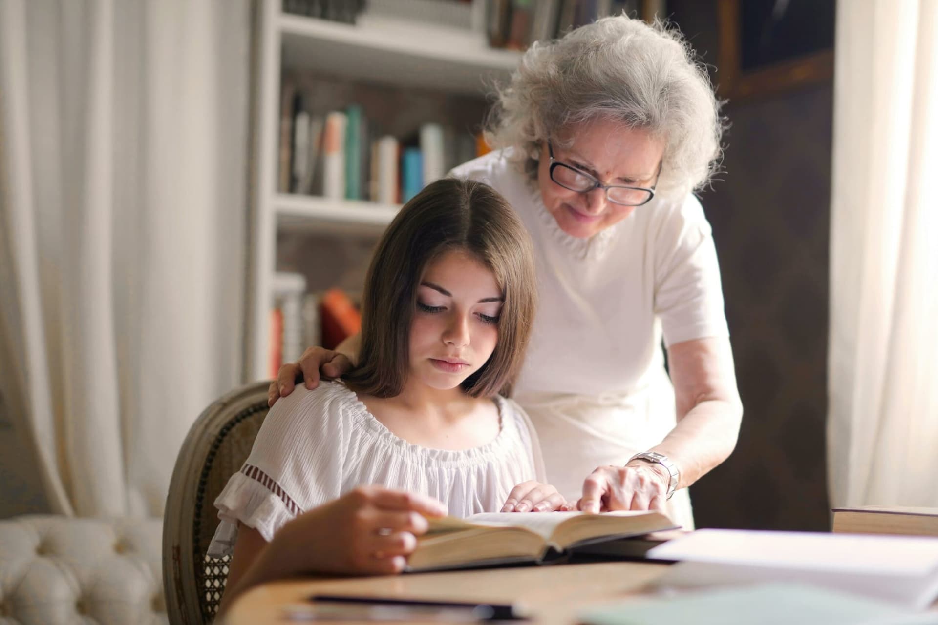 Continuing Education Guide: How to Embrace Learning In Your Golden Years