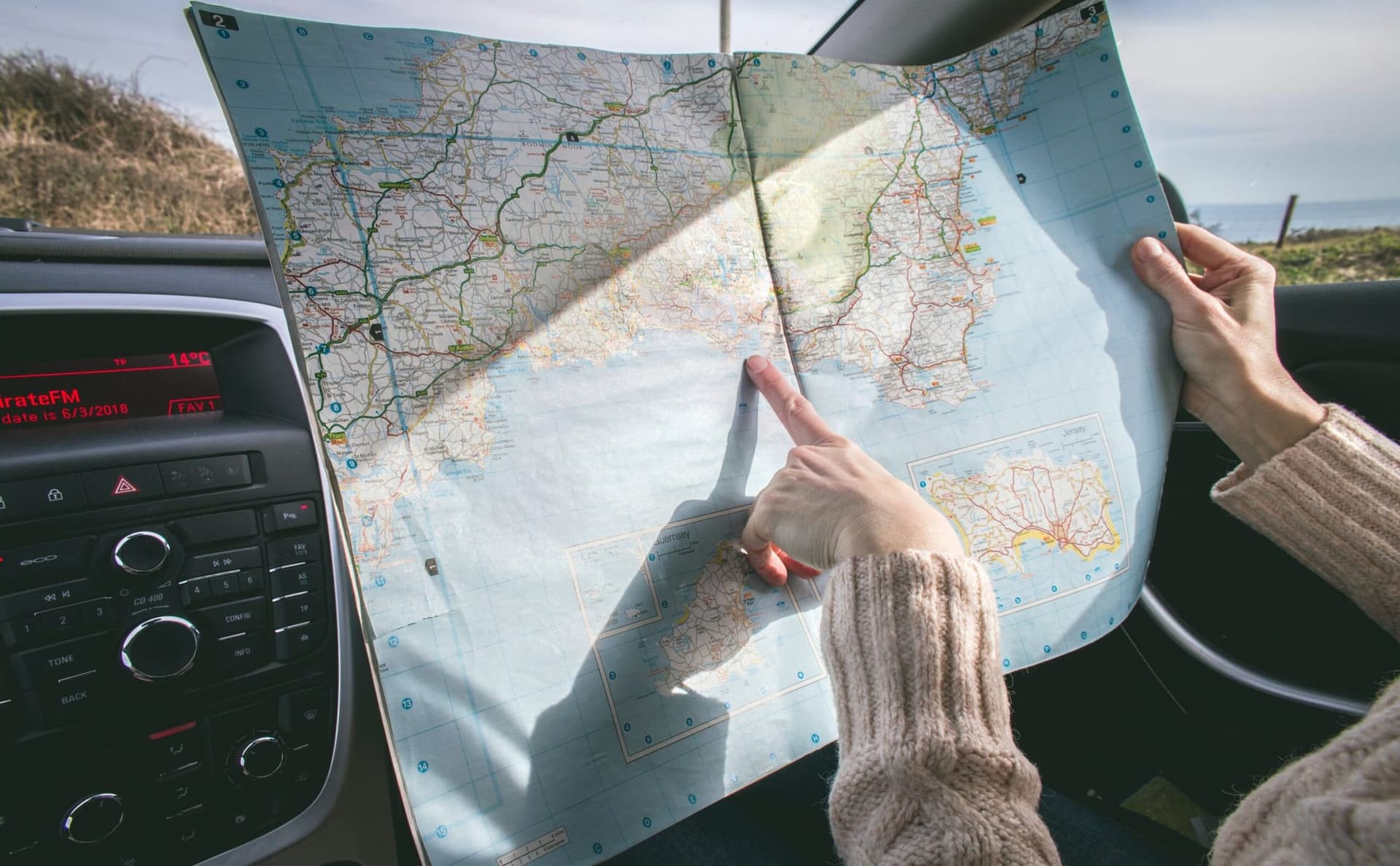 Senior Travel Guide: World Exploration Strategies & Expert Travel Tips