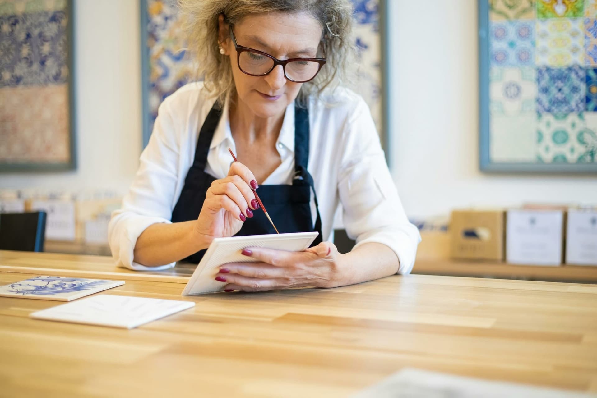 5 Inspirational Art and Photography Ideas for Senior Creatives: Unleash Your Artistic Spirit