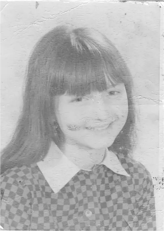 Black-and-white 1950s-1970s photograph before hand colorization by MemoryCherish artists
