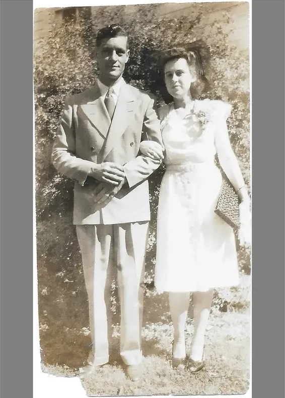 Black-and-white pre-1950 photograph before hand colorization by MemoryCherish artists
