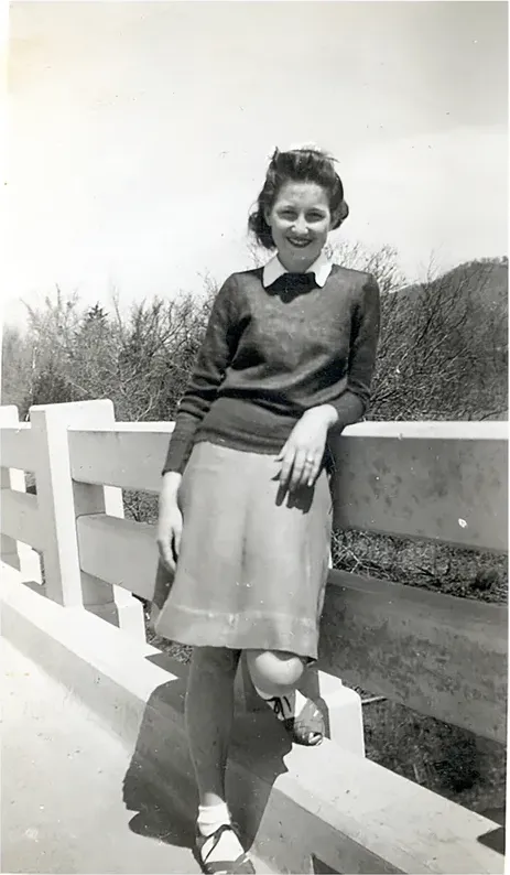 Black-and-white pre-1950 photograph before hand colorization by MemoryCherish artists