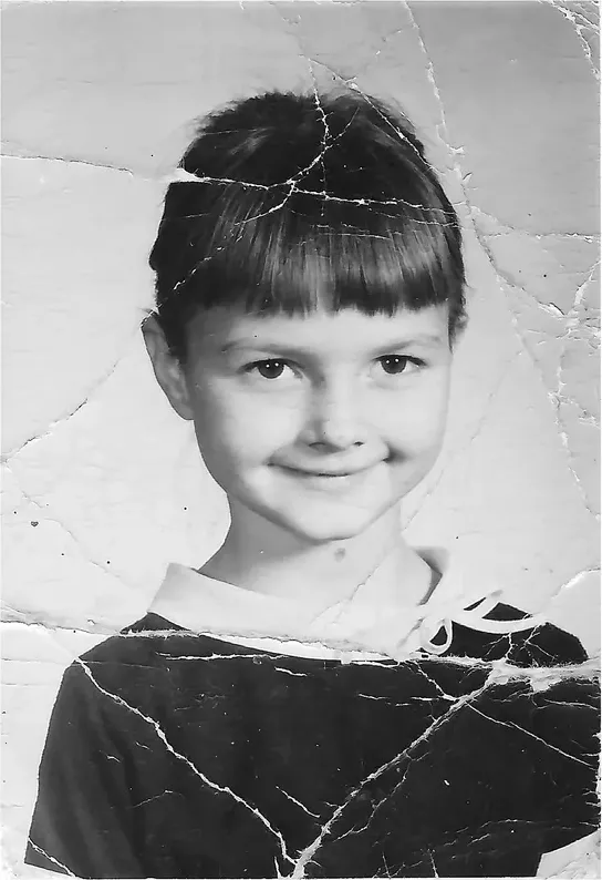 Black-and-white 1950s-1970s photograph before hand colorization by MemoryCherish artists