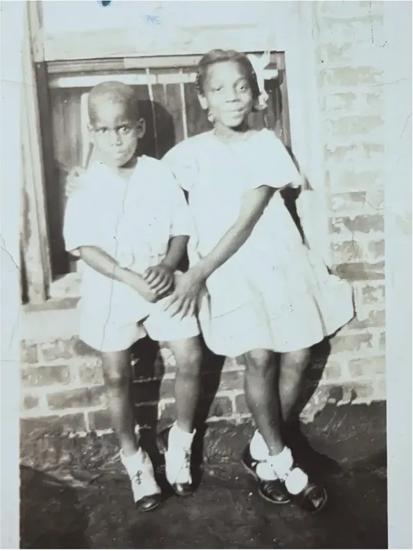 Black-and-white pre-1950 photograph before hand colorization by MemoryCherish artists