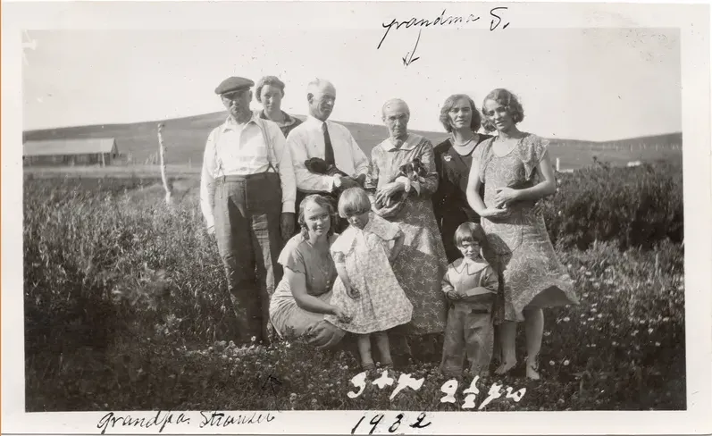Black-and-white pre-1950 photograph before hand colorization by MemoryCherish artists