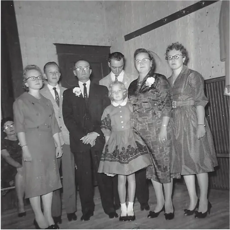 Black-and-white 1950s-1970s photograph before hand colorization by MemoryCherish artists
