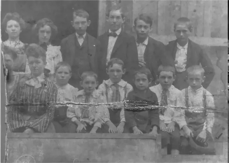 Black-and-white pre-1950 photograph before hand colorization by MemoryCherish artists