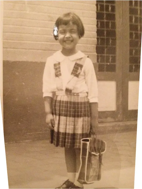Black-and-white 1950s-1970s photograph before hand colorization by MemoryCherish artists