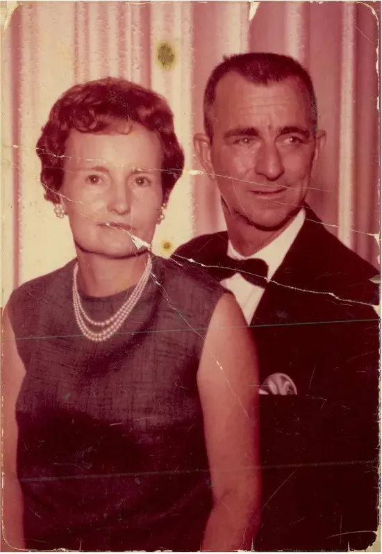 Creases and tears on a 1950s-1970s photograph, before hand restoration by MemoryCherish artists