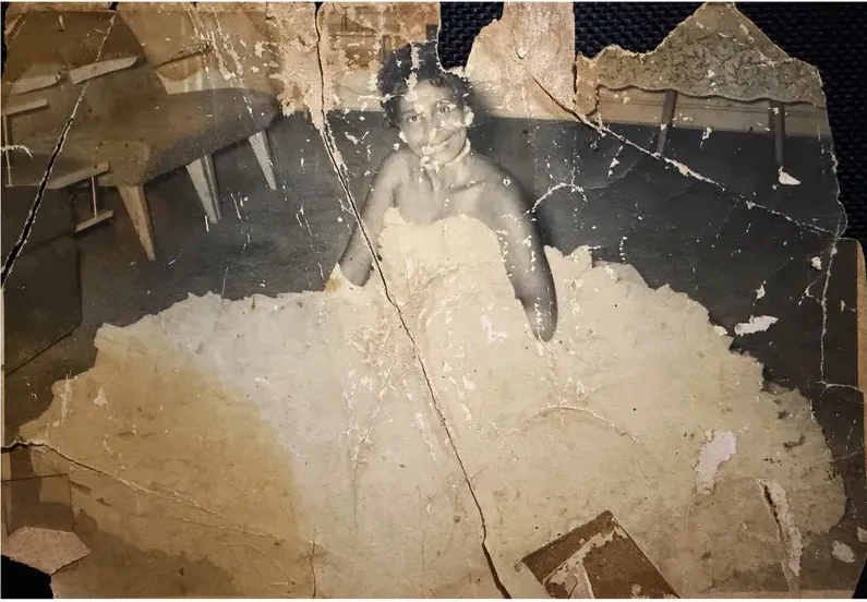 Black-and-white 1950s-1970s photograph before hand colorization by MemoryCherish artists