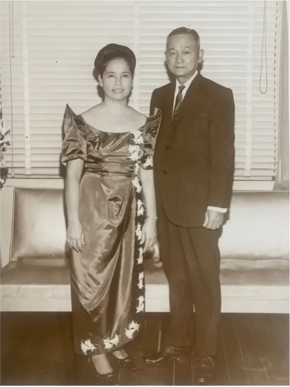 Black-and-white 1950s-1970s photograph before hand colorization by MemoryCherish artists
