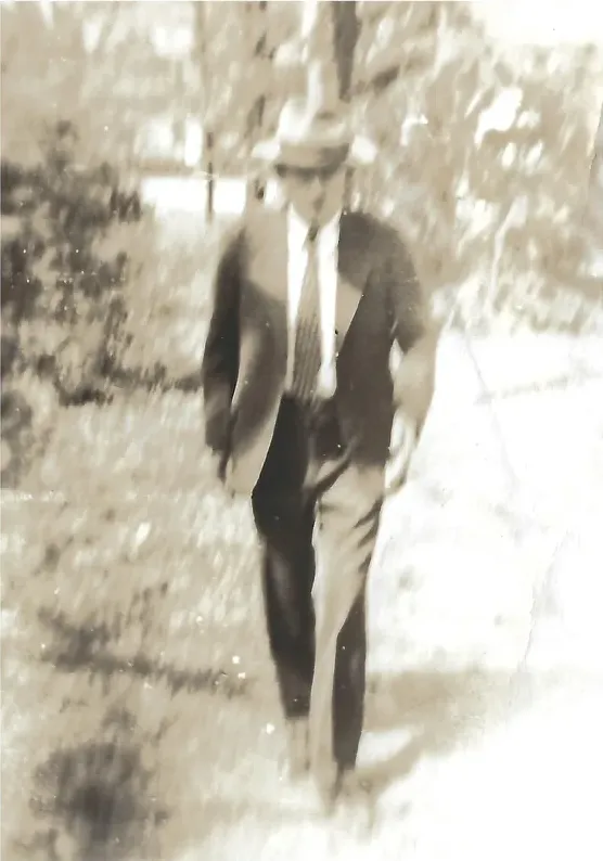 Black-and-white pre-1950 photograph before hand colorization by MemoryCherish artists