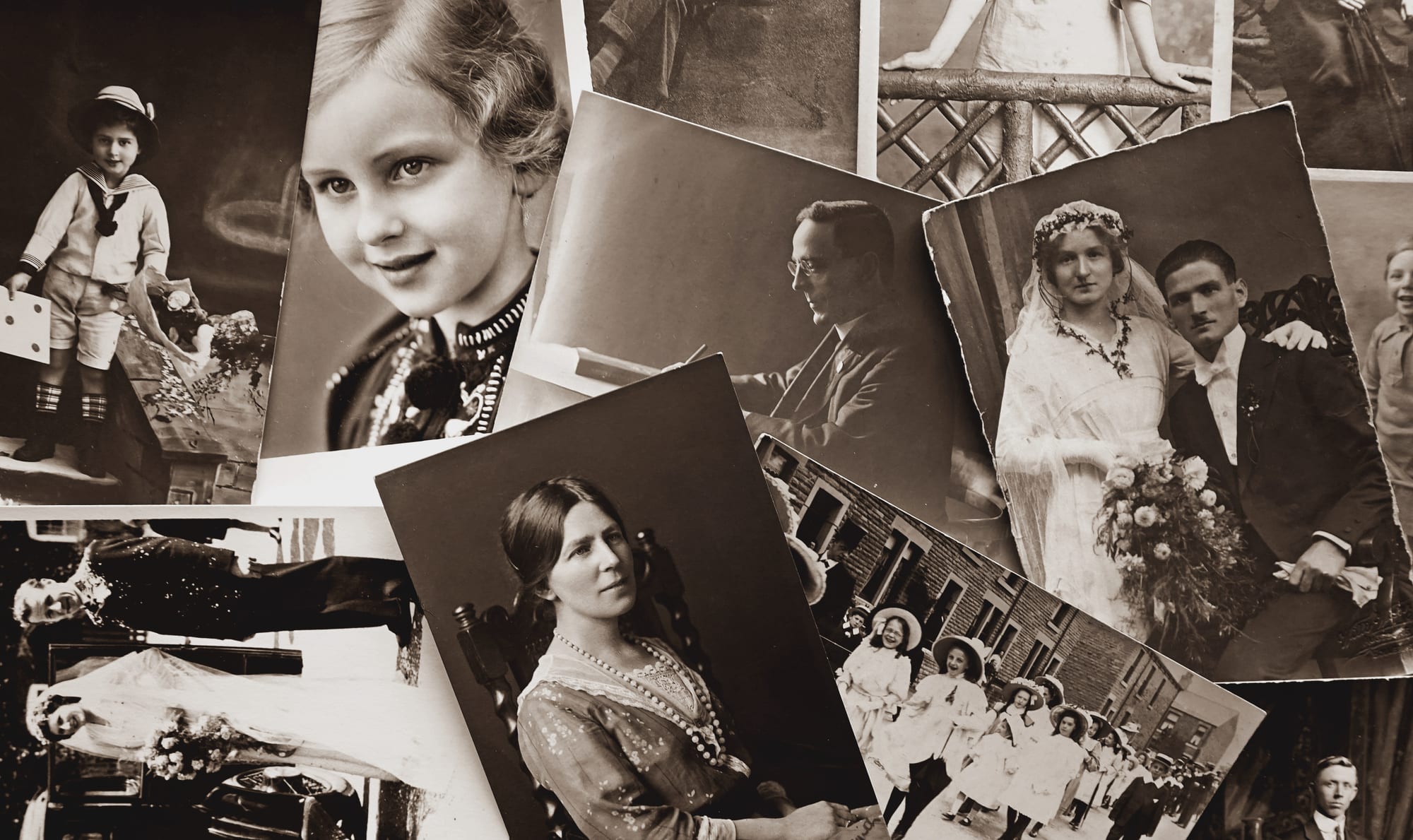 Free Grayscale Photo of Old Pictures Stock Photo